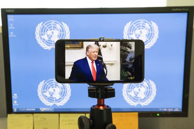Trump faz seu discurso de forma remota