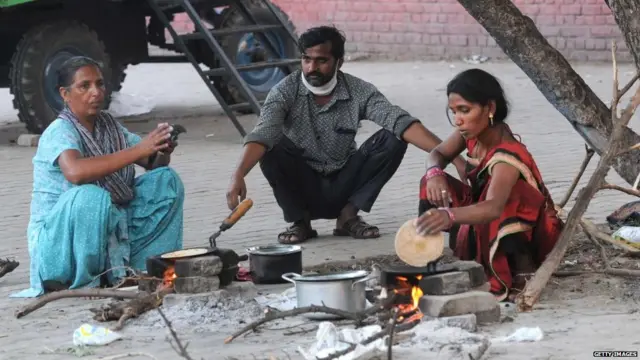 कोरोना की मार