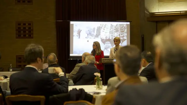 کنفرانس گذار در دانشگاه استنفورد