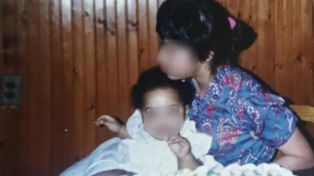 Magdalena Cruz con su madre
