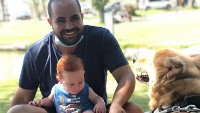 Jordan, le frère d'Ofri Bibas Levi, et son enfant, pris en otage par le Hamas