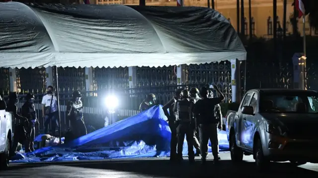 ชาวจะนะชุมนุมหน้าทำเนียบรัฐบาล