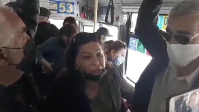 Prezident Administrasiya qarşısında təklif olunan təzminatdan narazı olan Sovetski sakinləri etiraz etməyə cəhd ediblər.