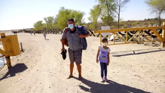 યુમામાં પ્રવાસીઓ