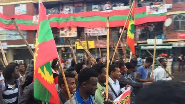 ብርክት ዝበሉ መናእሰይ ኣዲስ ኣበባ ይኣትዉ ኣለዉ