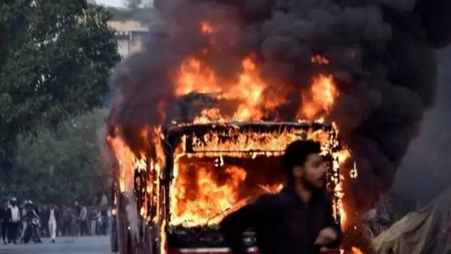 குடியுரிமை திருத்த சட்டத்துக்கு எதிராக போராட்டம்