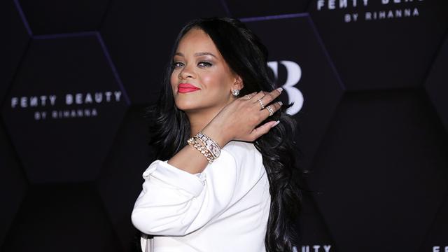 Fenty Beauty: How make-up helped Rihanna become a billionaire