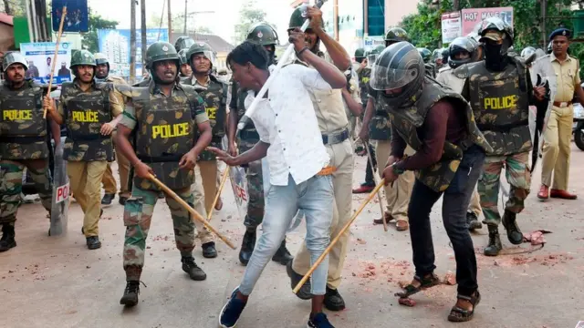 மங்களூர் துப்பாக்கிச்சூடு: எடியூரப்பாவுக்கு முன்னதாக நிதியுதவி செய்த மம்தா