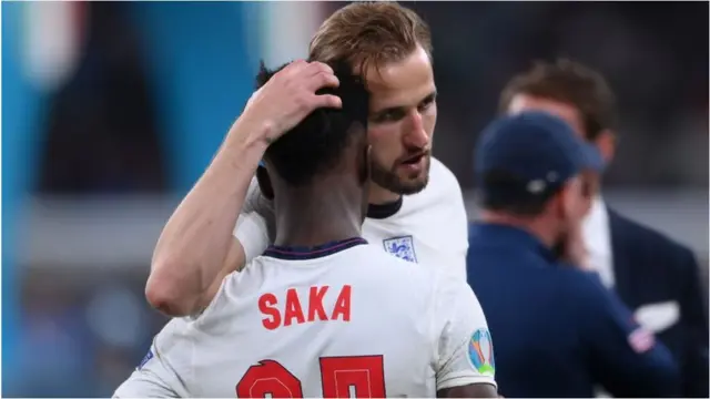 Bukaya Saka and Harry Kane