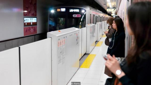 Portas automáticasestrela bet onlineestaçãoestrela bet onlinetrem