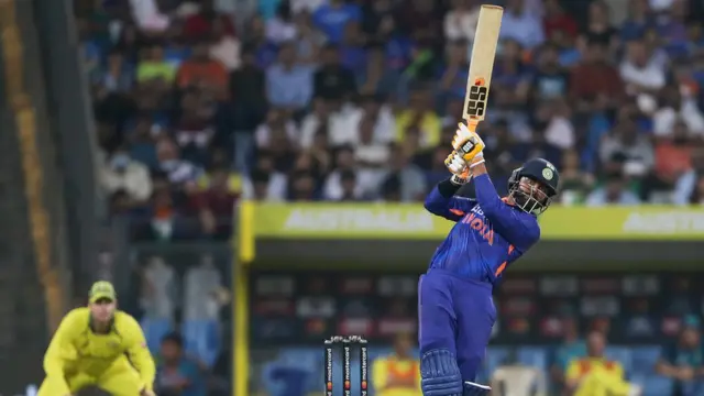 रवींद्र जडेजा