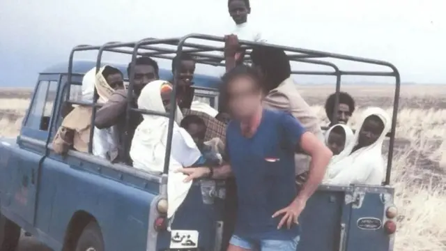 સુદાનથી ગુપ્ત રીતે લાવવામાં આવેલાં ઈથોપિયન યહૂદીઓથી ભરેલાં વાહન સાથે મોસાદ એજન્ટ