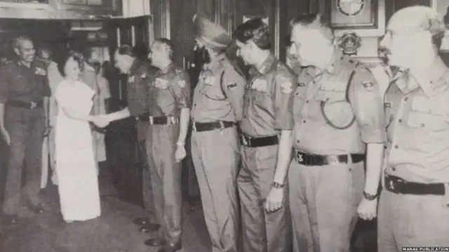 اندرا گاندھی اور جنرل ایس کے سنہا