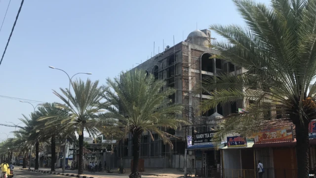 "ෂරියා" විශ්වවිද්‍යාලය