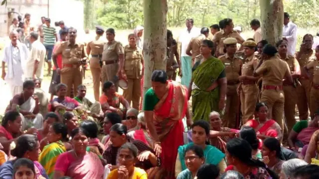 மக்களின் போராட்டம்