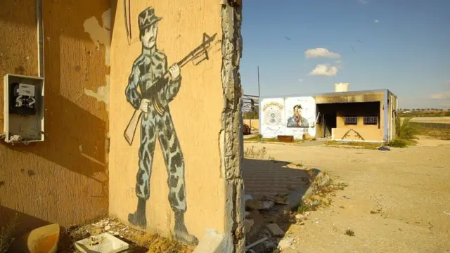 বহু বছর ধরে এ্রই শহরে ছিল কানি ভাইদের দাপট