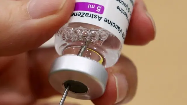 एस्ट्राज़ेनेका की कोरोना वैक्सीन