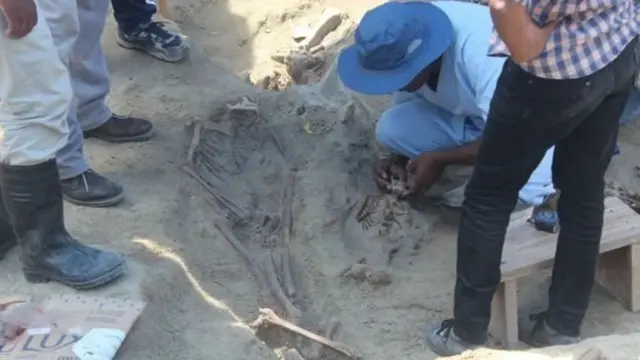 මහාචාර්ය රාජ් සෝමදේව ඇතුළු කණ්ඩායම