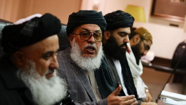 В январе в Москву приезжала делегация талибов, которую возглавлял Шер Мохаммад Аббас Станикзай (в центре)