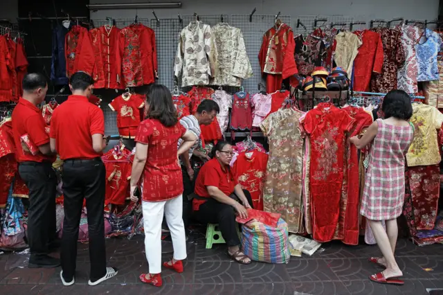 ชุดกี่เพ้าเป็นอีกหนึ่งสินค้าขายดีในช่วงนี้