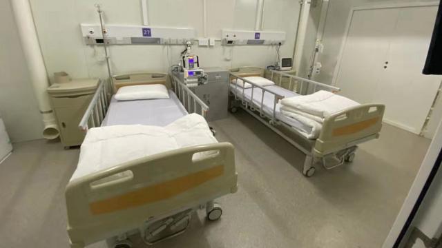火神山医院专门收治确诊新型冠状病毒的患者，不设门诊。