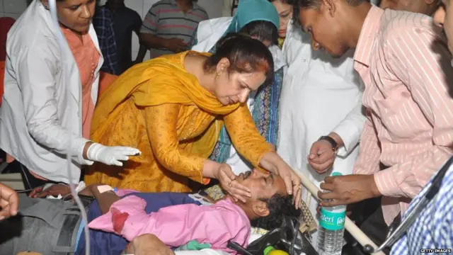 नवजोत कौर घायलों का हाल जानने अस्पताल पहुंची