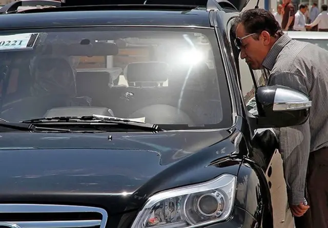 در ماه‌های اخیر به دلیل افزایش نرخ ارز و بالا رفتن هزینه‌های تولید، خودروسازان به دنبال منابعی برای جبران افزایش هزینه‌ها بوده‌اند