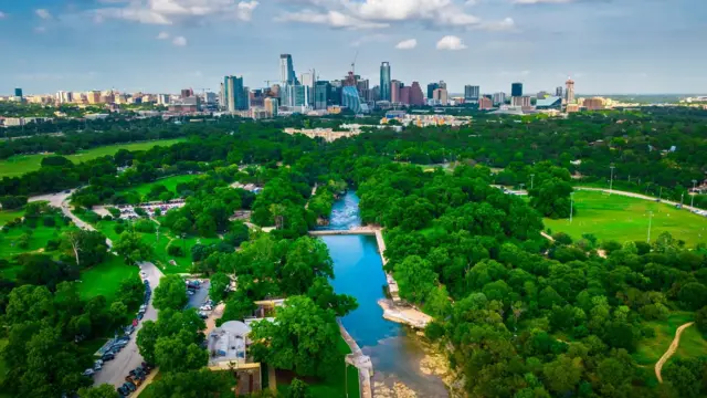 巴頓溫泉游泳池