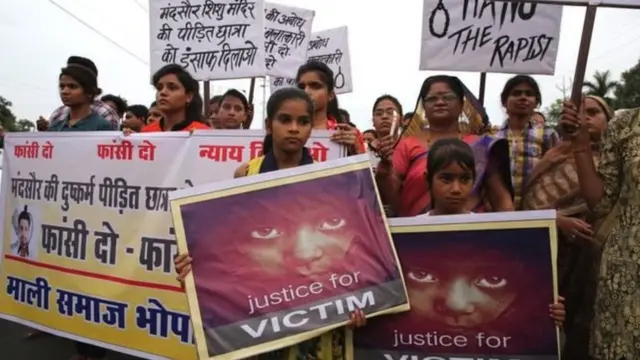 சிறுமி வல்லுறவு செய்யப்பட்டதைத் தொடர்ந்து நடந்த போராட்டம்