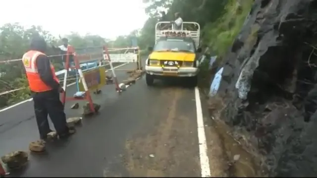 கேரள எல்லையிலுள்ள பொள்ளாச்சி ஆழியார் அணையில் உடைப்பு