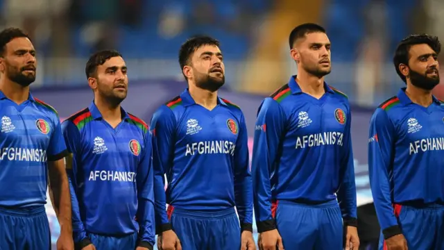 Rus porno godaklar Mashinada intim oral jinsiy aloqa