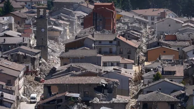 El pueblo de Amatrice en ruinas.