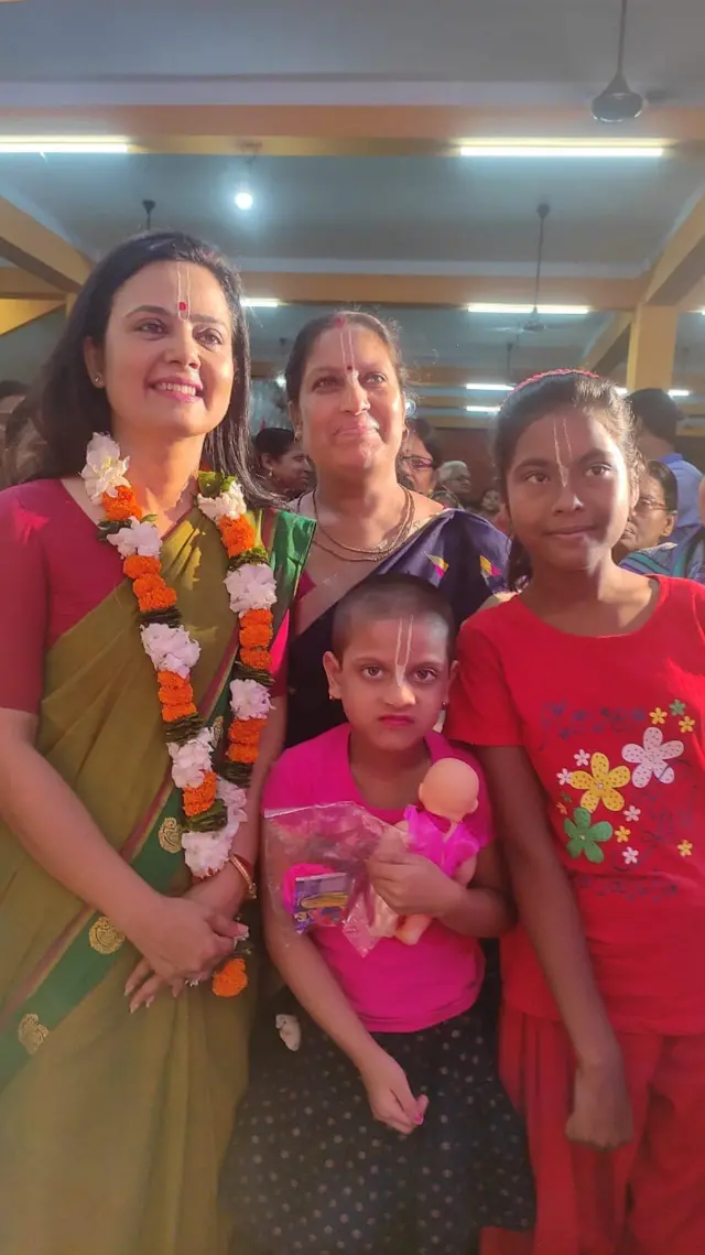 महुआ मोइत्रा