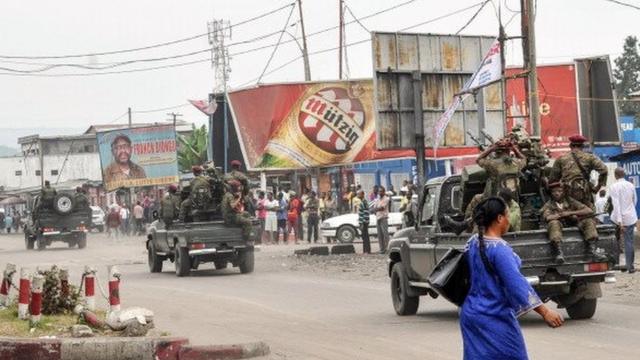 D'après une source sécuritaire, les assaillants voulaient attaquer la prison centrale ainsi qu'un site qui abrite la plupart des médias qui émettent à Kinshasa.