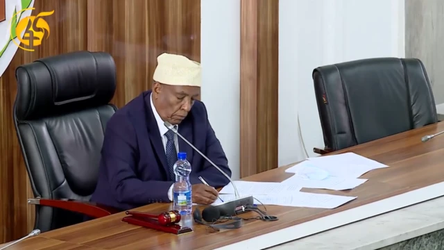 Maxamed Rashiid Xaaji, wuxuu iska casilay xilka Guddoomiye ku xigeenka Aqalka
