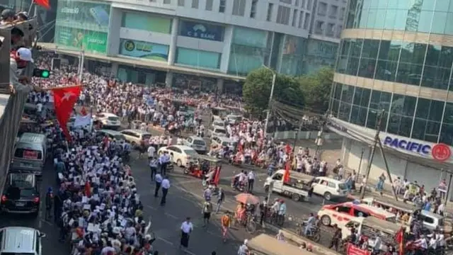 ရန်ကုန်မြို့လှည်းတန်း ဖေဖော်ဝါရီလ ၂၂ ရက်နေ့ ဆန္ဒပြပွဲ