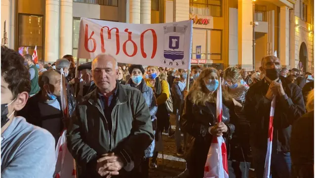 На мітинг у центрі Тбілісі приїхали з різних регіонів Грузії