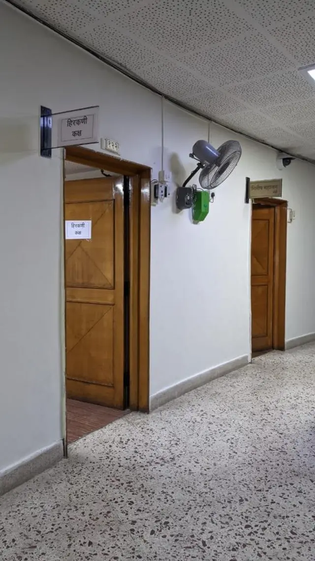 हिरकणी कक्ष, आमदार सरोज अहिरे, विधिमंडळ अधिवेशन