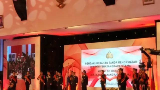 Selain kepala polisi Filipina, penghargaan juga diberikan kepada kepala polisi negara-negara tetangga