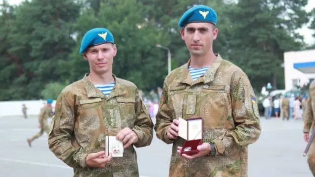 десантники