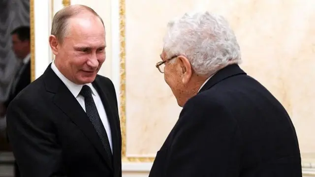 Putin va Kissinjer