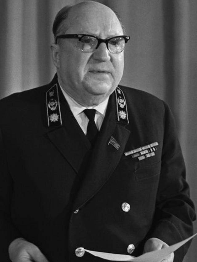 Роман Руденко
