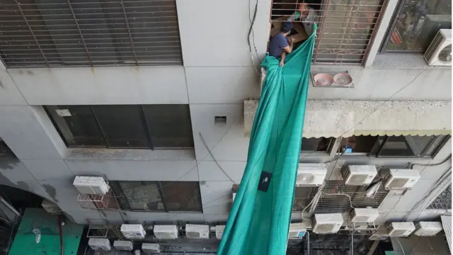 لاہور حفیظ سینٹر آتشزدگی