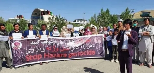 شماری از شهروندان بامیان امروز در برابر اداره سازمان ملل متحد گردهم آمدند