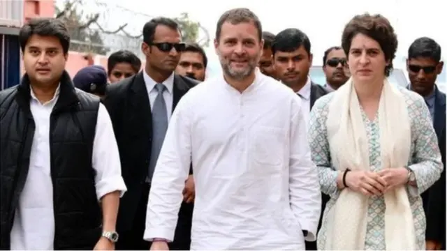 राहुल आणि प्रियांका गांधी