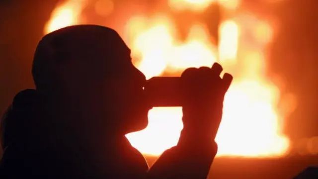 Aworan to ṣafihan ẹni to n mu ọti