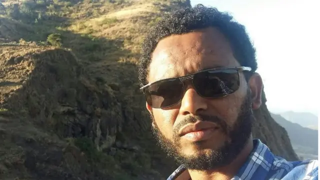 ዓምዶም ገብረየሱስ