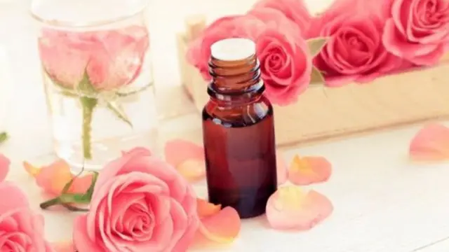 থেরাপির মাধ্যমে ঘ্রাণশক্তি ফিরে পাওয়ার চিকিৎসা করানো হয়।