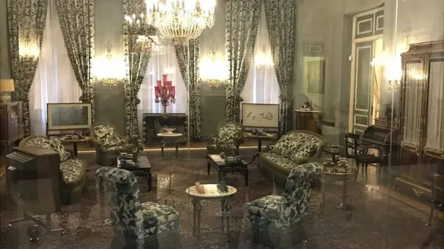 शाही बैठक का हॉल