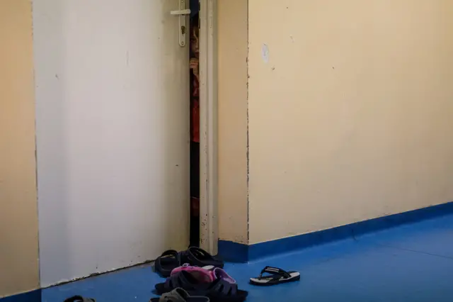 Мигрант из Чеченской Республики в центре беженцев в Линине, примерно в 40 км к югу от Варшавы, 26 ноября 2015 года